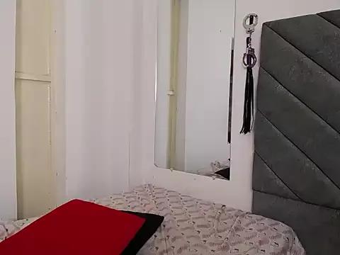 vambaradamsper from StripChat is Freechat