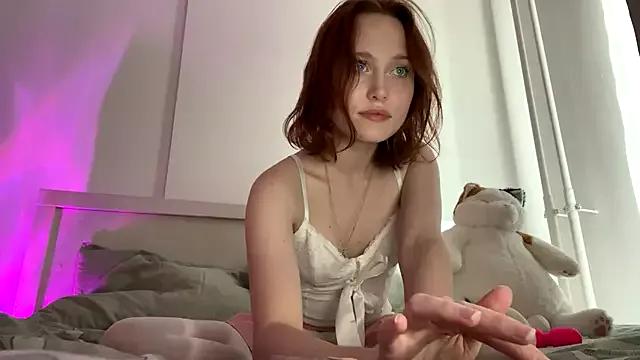 Vanessa_foxiii from StripChat is Freechat