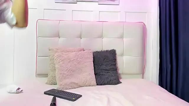 Vanessa_frost from StripChat is Freechat