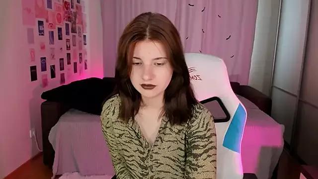 Unleash your urge for fetish cams livestreamers with our pick of steaming hot models, versed in the art of seduction and indulgence.