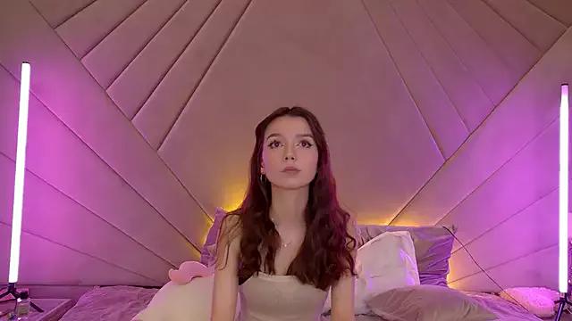 VanessaVien from StripChat is Freechat