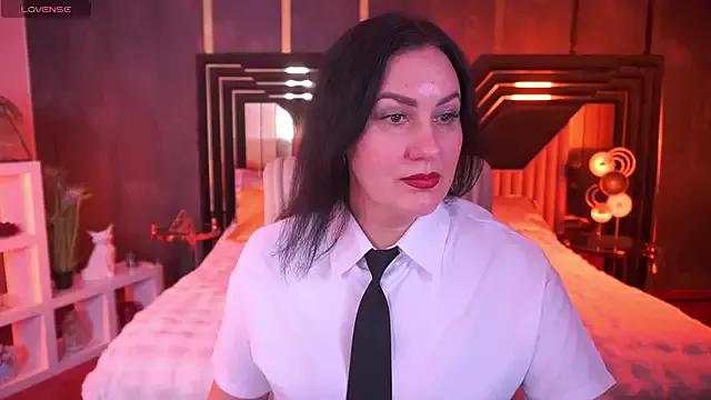 VelvetLuck from StripChat is Freechat