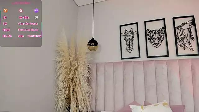 Venus_hall from StripChat is Freechat