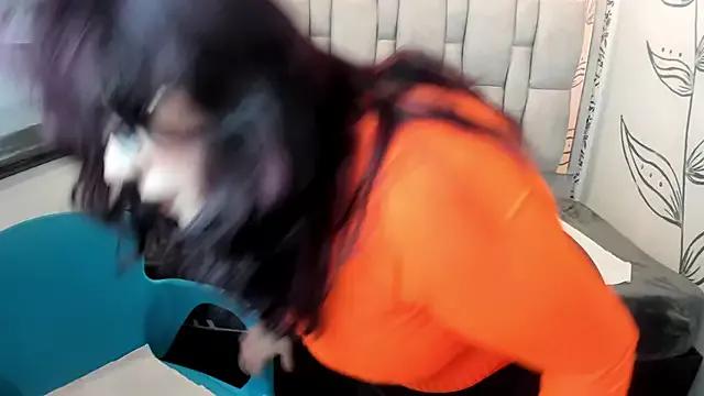 Unleash your urge for fetish cams livestreamers with our pick of steaming hot models, versed in the art of seduction and indulgence.