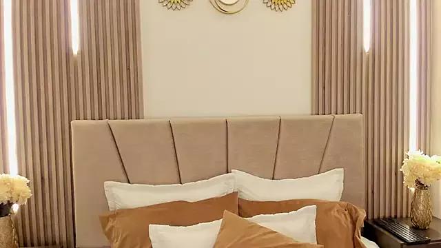 Victoria_Beaumont from StripChat is Freechat
