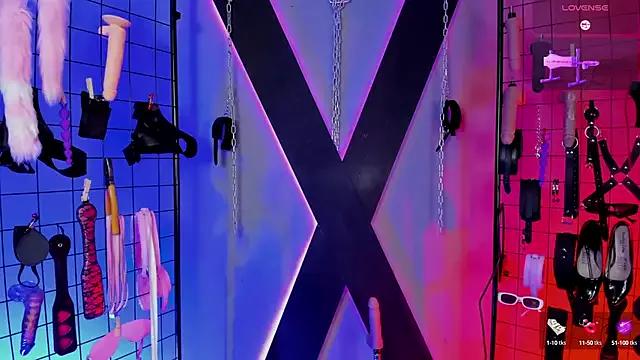 Unleash your urge for fetish cams livestreamers with our pick of steaming hot models, versed in the art of seduction and indulgence.