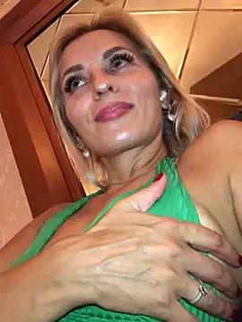 VikaBunny1 from StripChat is Freechat
