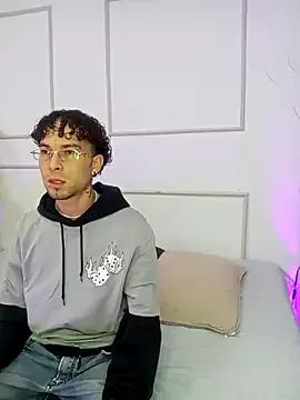 Unleash your urge for fetish cams livestreamers with our pick of steaming hot models, versed in the art of seduction and indulgence.