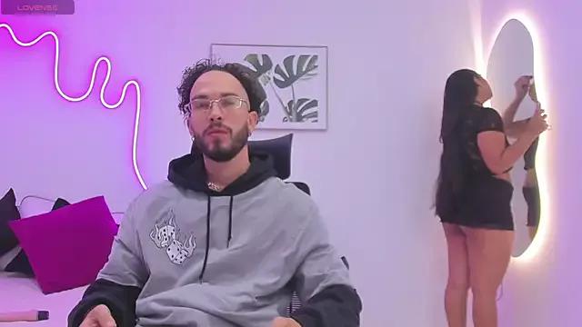 Unleash your urge for fetish cams livestreamers with our pick of steaming hot models, versed in the art of seduction and indulgence.