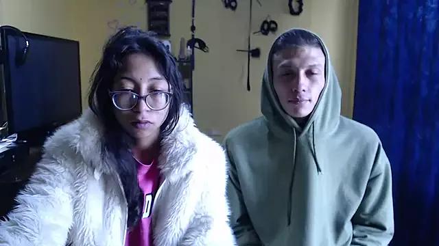 Unleash your urge for fetish cams livestreamers with our pick of steaming hot models, versed in the art of seduction and indulgence.