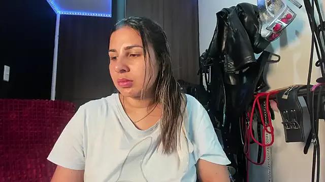 Unleash your urge for fetish cams livestreamers with our pick of steaming hot models, versed in the art of seduction and indulgence.