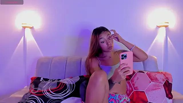 Unleash your urge for fetish cams livestreamers with our pick of steaming hot models, versed in the art of seduction and indulgence.