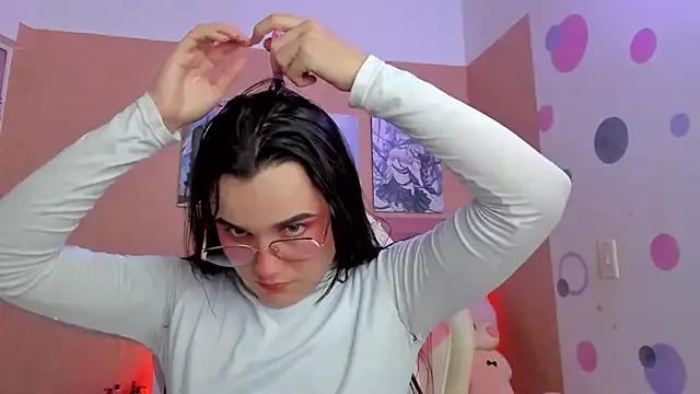 Unleash your urge for fetish cams livestreamers with our pick of steaming hot models, versed in the art of seduction and indulgence.