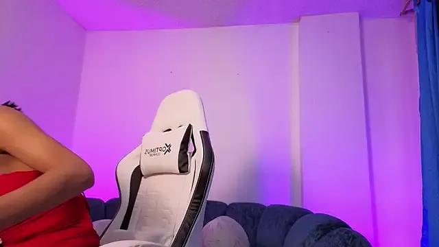 Unleash your urge for fetish cams livestreamers with our pick of steaming hot models, versed in the art of seduction and indulgence.