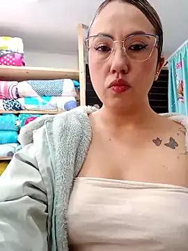 Unleash your urge for fetish cams livestreamers with our pick of steaming hot models, versed in the art of seduction and indulgence.