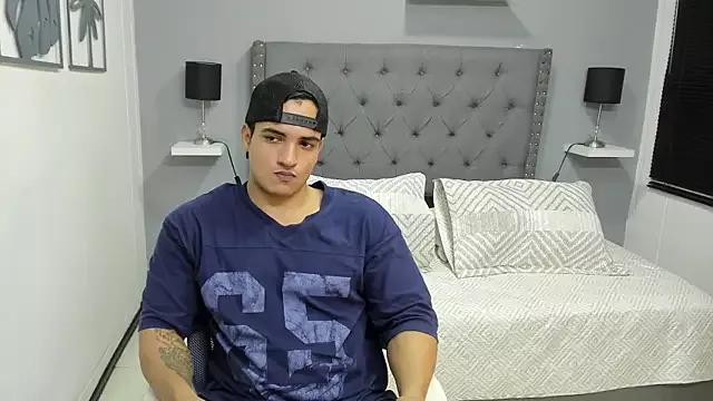 violeta_and_maxx from StripChat is Freechat