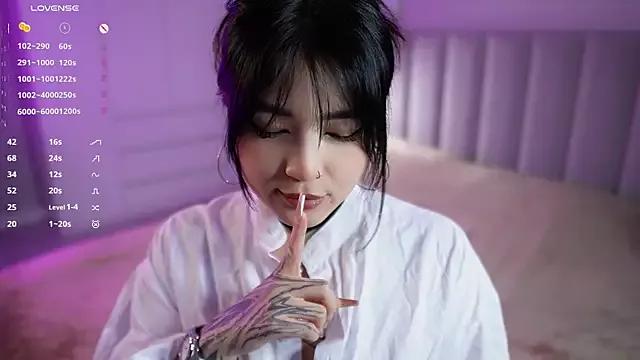 violetagreinn from StripChat is Freechat
