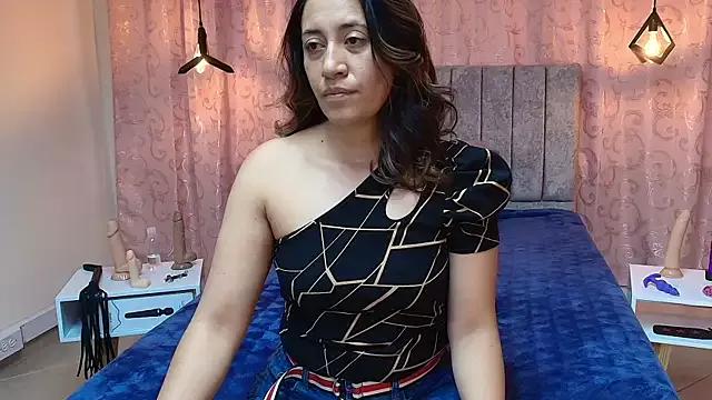 Unleash your urge for fetish cams livestreamers with our pick of steaming hot models, versed in the art of seduction and indulgence.