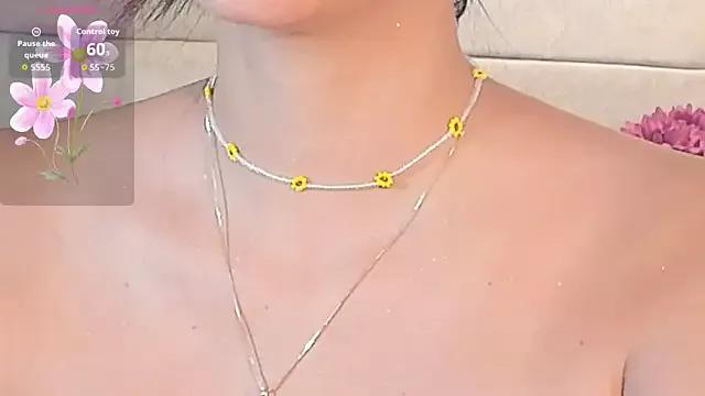 VioletHilton from StripChat is Freechat