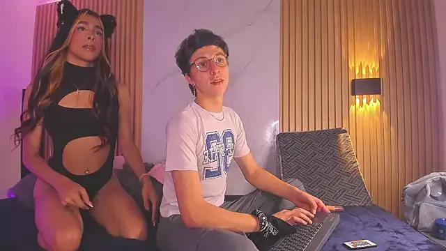 Unleash your urge for fetish cams livestreamers with our pick of steaming hot models, versed in the art of seduction and indulgence.