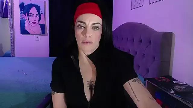 Unleash your urge for fetish cams livestreamers with our pick of steaming hot models, versed in the art of seduction and indulgence.
