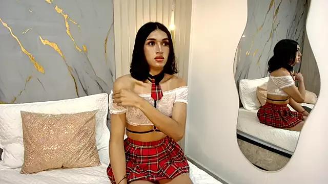 Unleash your urge for fetish cams livestreamers with our pick of steaming hot models, versed in the art of seduction and indulgence.