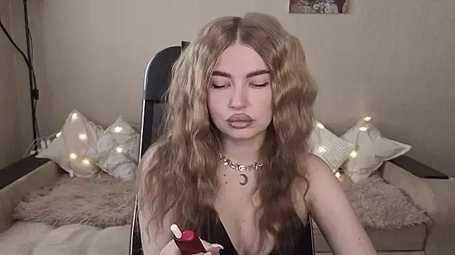 Unleash your urge for fetish cams livestreamers with our pick of steaming hot models, versed in the art of seduction and indulgence.