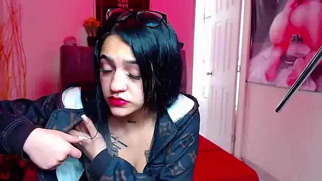 Unleash your urge for fetish cams livestreamers with our pick of steaming hot models, versed in the art of seduction and indulgence.