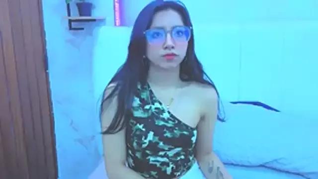 VioletxBloom from StripChat is Freechat