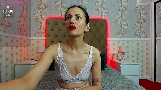 Vivian_Cross from StripChat is Freechat