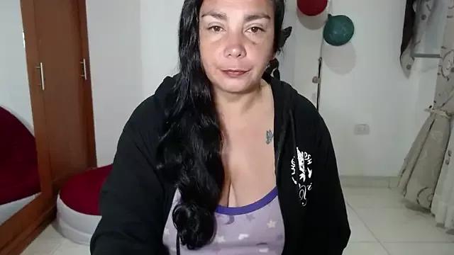 Vivian_milf_paint from StripChat is Freechat