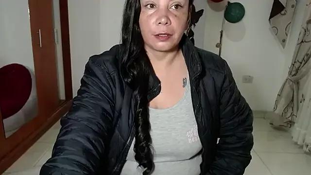 Vivian_milf_paint from StripChat is Freechat