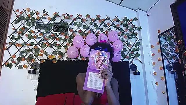 vzoeycooper from StripChat is Freechat