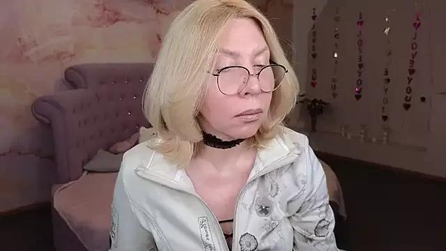 Wendy_Waves from StripChat is Freechat