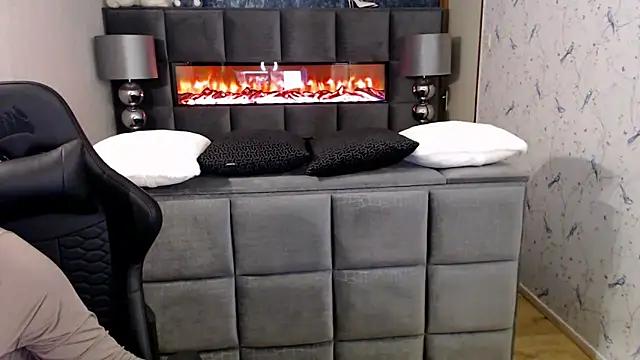 Unleash your urge for fetish cams livestreamers with our pick of steaming hot models, versed in the art of seduction and indulgence.