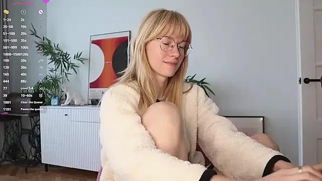 Unleash your urge for fetish cams livestreamers with our pick of steaming hot models, versed in the art of seduction and indulgence.