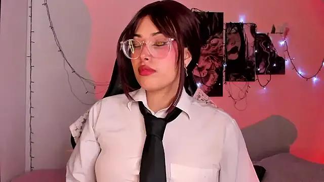 Unleash your urge for fetish cams livestreamers with our pick of steaming hot models, versed in the art of seduction and indulgence.