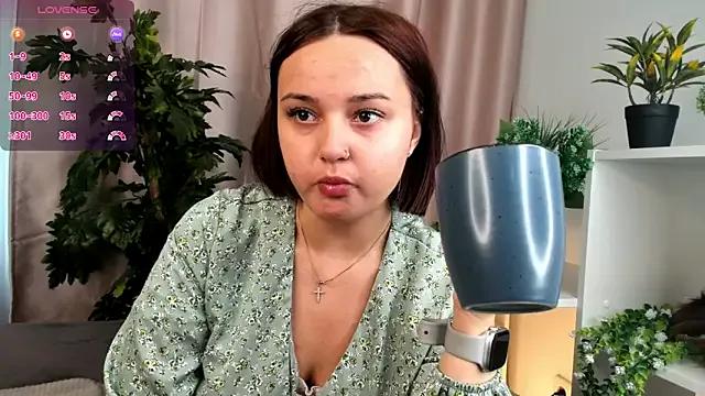WilonaEmily from StripChat is Freechat