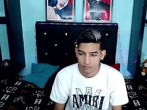 x_oliver_x from StripChat is Freechat
