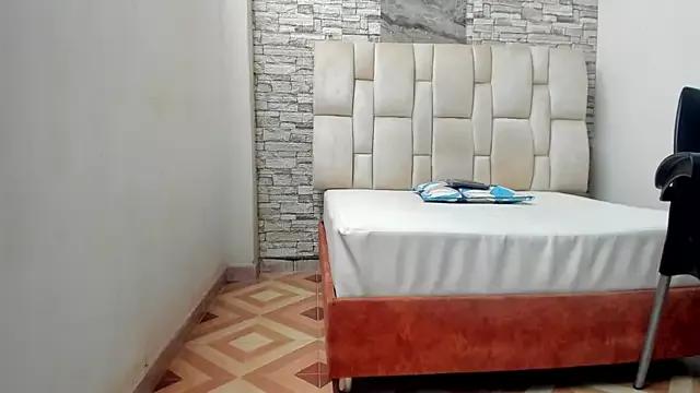 Xander_owen from StripChat is Freechat