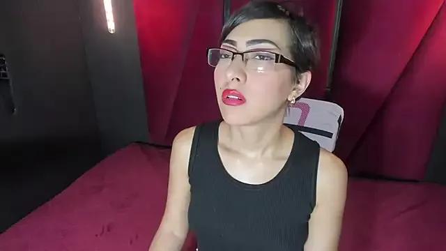 Unleash your urge for fetish cams livestreamers with our pick of steaming hot models, versed in the art of seduction and indulgence.