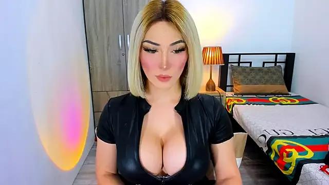Unleash your urge for fetish cams livestreamers with our pick of steaming hot models, versed in the art of seduction and indulgence.