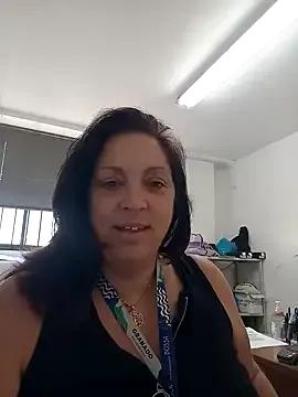 XNaughtysouthlondonMILFXX from StripChat is Freechat