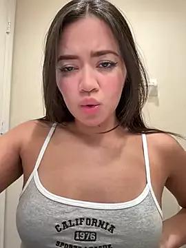 Unleash your urge for fetish cams livestreamers with our pick of steaming hot models, versed in the art of seduction and indulgence.