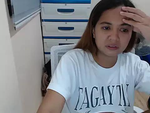 xTheLastVIRGINx from StripChat is Freechat