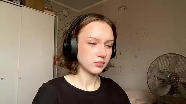 You_Dream_HereNOW from StripChat is Freechat