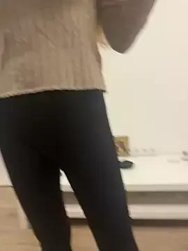 young18couple from StripChat is Freechat