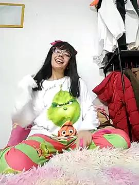 Your-horny-petite from StripChat is Freechat