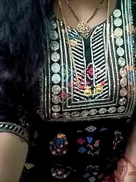 your-sameera from StripChat is Freechat
