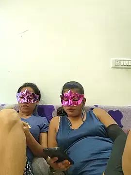 Unleash your urge for fetish cams livestreamers with our pick of steaming hot models, versed in the art of seduction and indulgence.